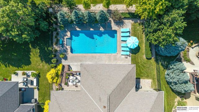 1324 S 199th Street, Omaha, NE 68130