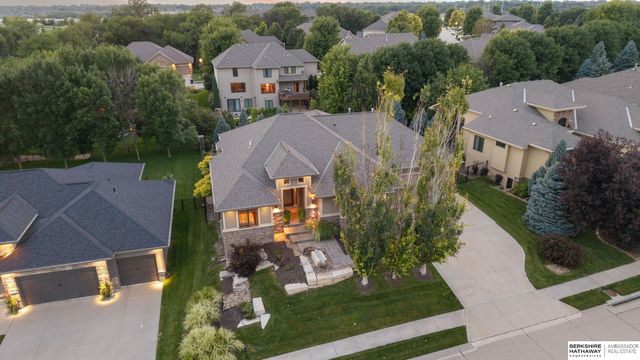 1324 S 199th Street, Omaha, NE 68130