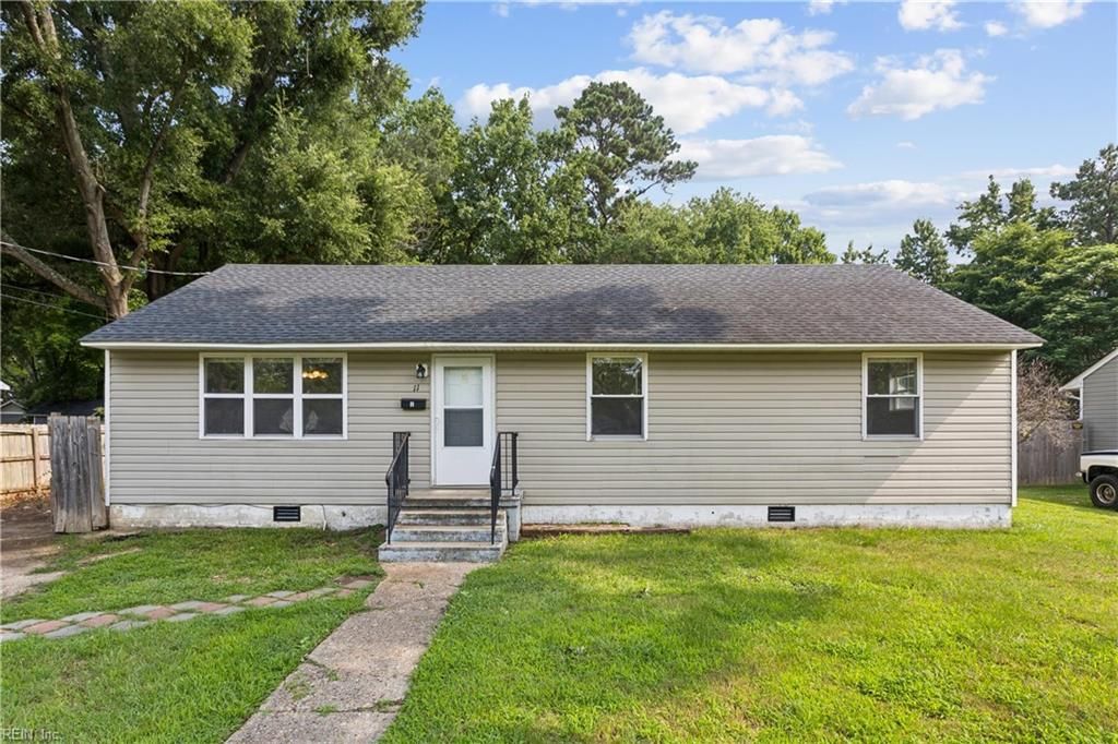 11 Woodhaven RD, Newport News, VA 23608