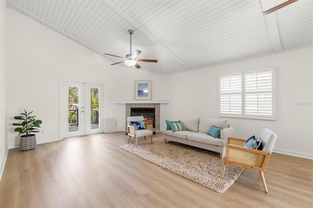 350 KENTUCKY AVENUE, Crystal Beach, FL 34681