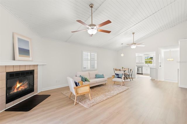 350 KENTUCKY AVENUE, Crystal Beach, FL 34681