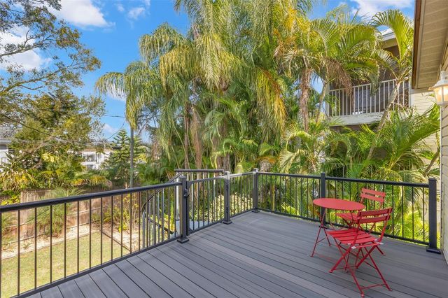 350 KENTUCKY AVENUE, Crystal Beach, FL 34681