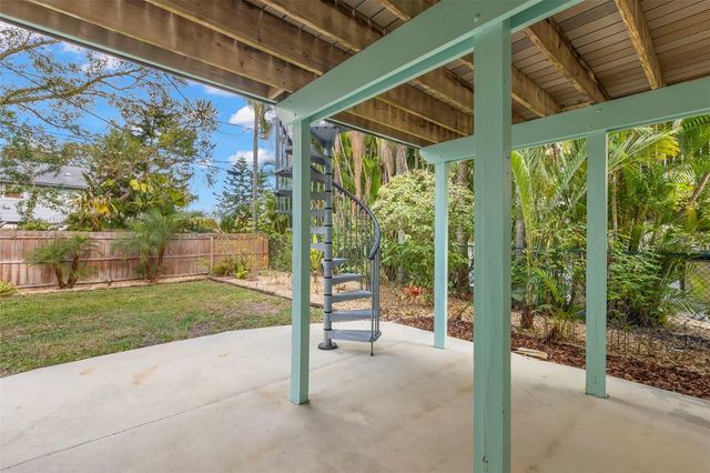 350 KENTUCKY AVENUE, Crystal Beach, FL 34681