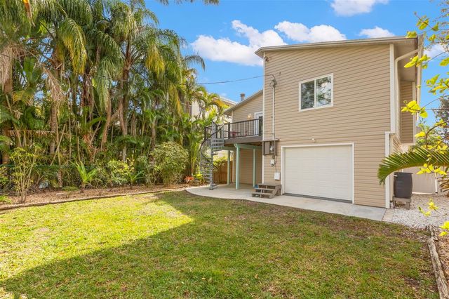 350 KENTUCKY AVENUE, Crystal Beach, FL 34681