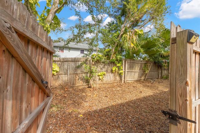 350 KENTUCKY AVENUE, Crystal Beach, FL 34681