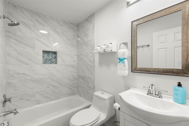 350 KENTUCKY AVENUE, Crystal Beach, FL 34681