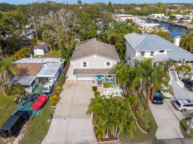 350 KENTUCKY AVENUE, Crystal Beach, FL 34681