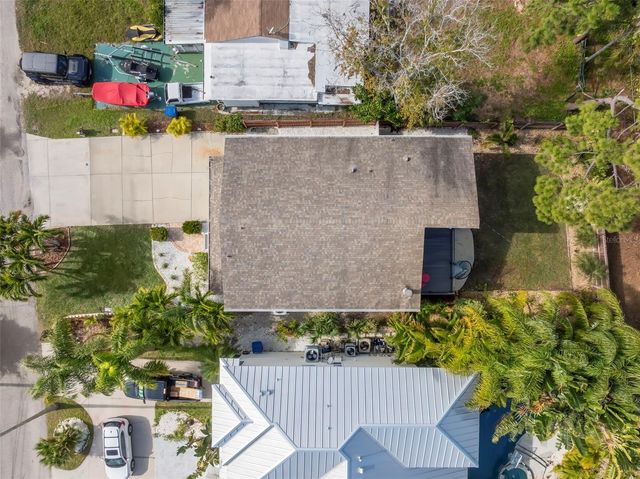 350 KENTUCKY AVENUE, Crystal Beach, FL 34681