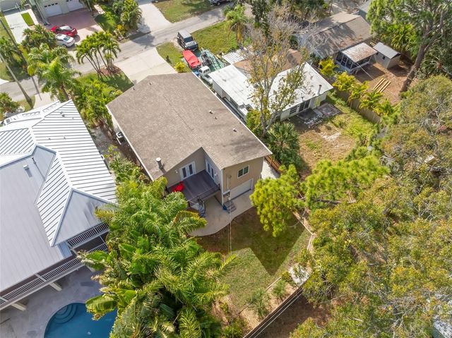 350 KENTUCKY AVENUE, Crystal Beach, FL 34681