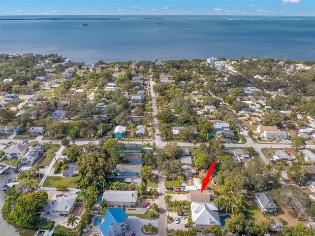350 KENTUCKY AVENUE, Crystal Beach, FL 34681