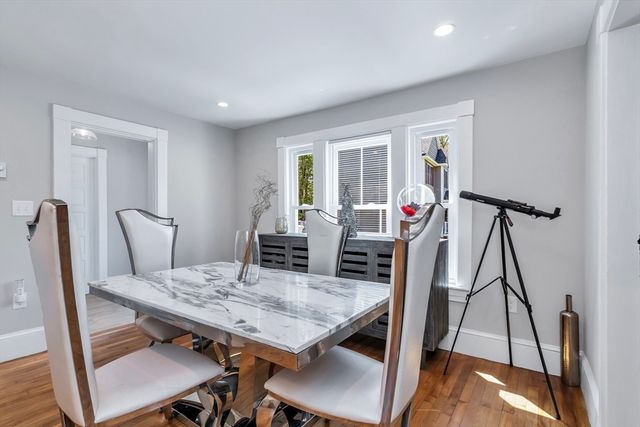 24 Jefferson St, Derry, NH 03038