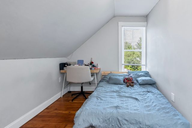 24 Jefferson St, Derry, NH 03038