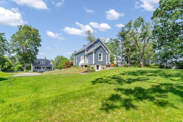 24 Jefferson St, Derry, NH 03038