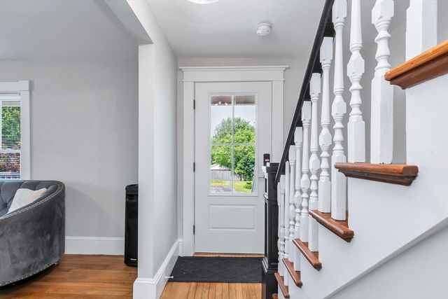 24 Jefferson St, Derry, NH 03038