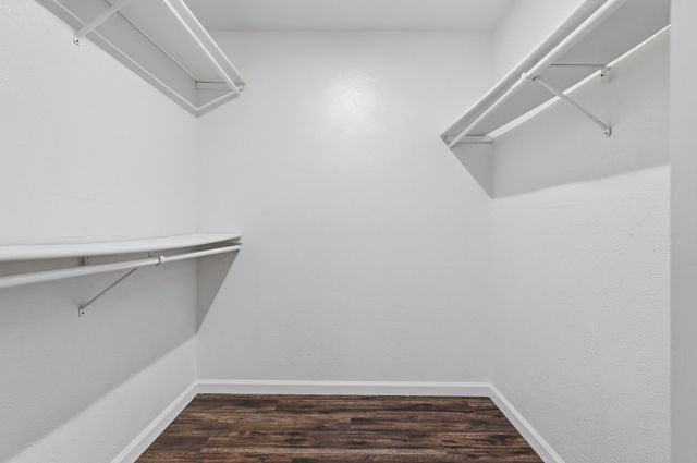 2117 Newbury Drive, Arlington, TX 76014