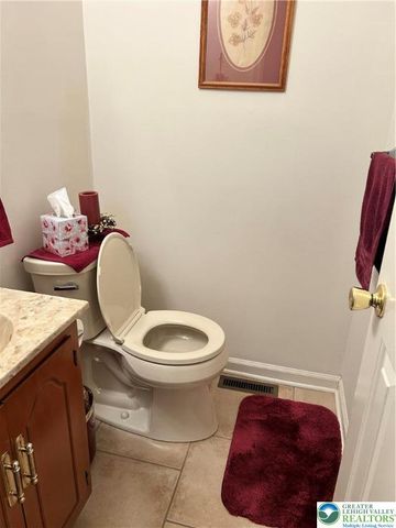 5602 Grace Avenue, Bethlehem City, PA 18017