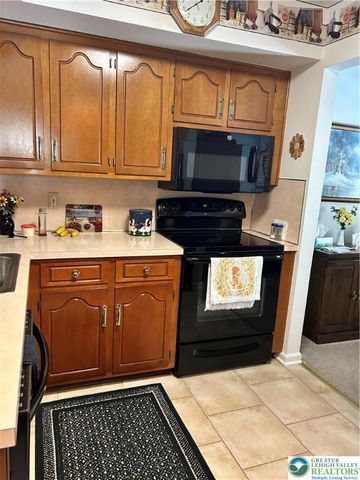 5602 Grace Avenue, Bethlehem City, PA 18017