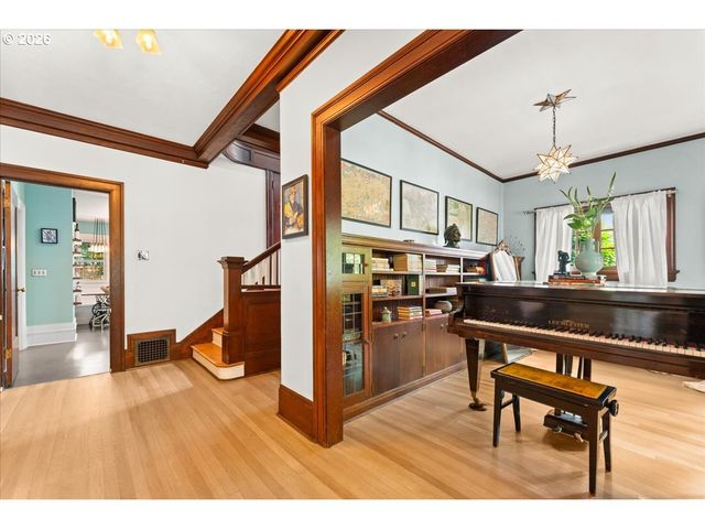 2815 Ne 15TH Ave, Portland, OR 97212
