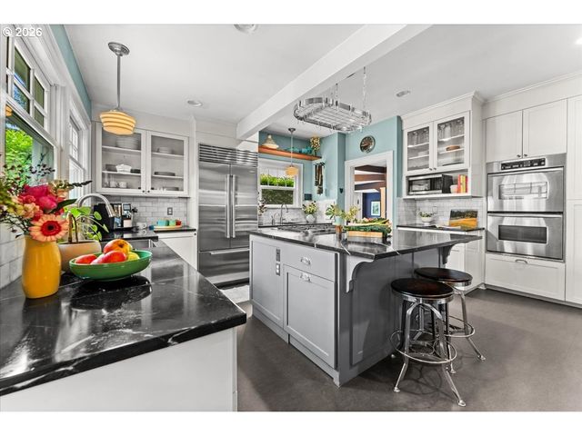 2815 Ne 15TH Ave, Portland, OR 97212