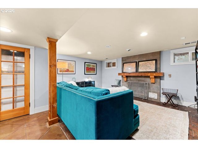 2815 Ne 15TH Ave, Portland, OR 97212