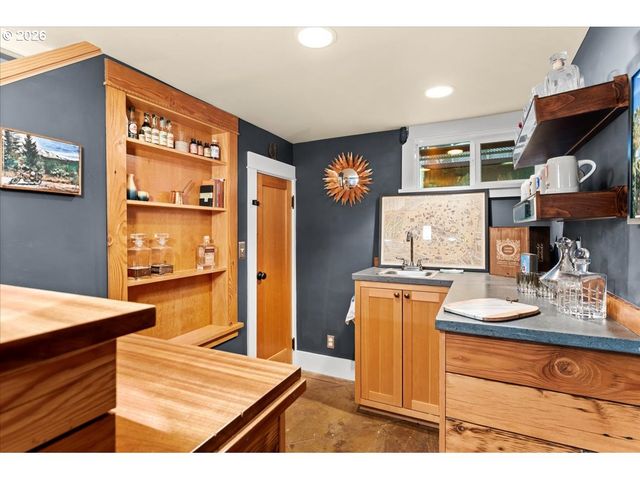 2815 Ne 15TH Ave, Portland, OR 97212