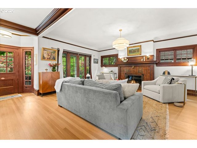 2815 Ne 15TH Ave, Portland, OR 97212