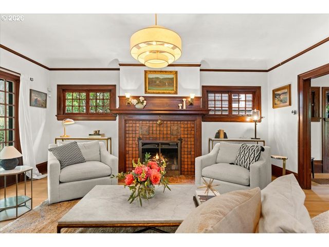 2815 Ne 15TH Ave, Portland, OR 97212