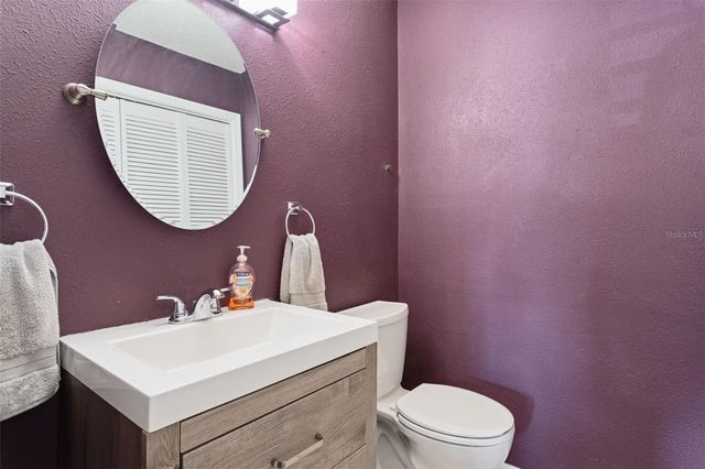 15338 E POND WOODS DRIVE 15338, Tampa, FL 33618