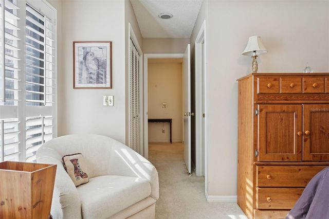 15338 E POND WOODS DRIVE 15338, Tampa, FL 33618