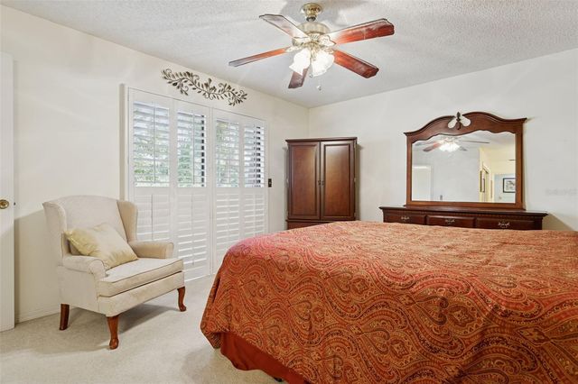 15338 E POND WOODS DRIVE 15338, Tampa, FL 33618