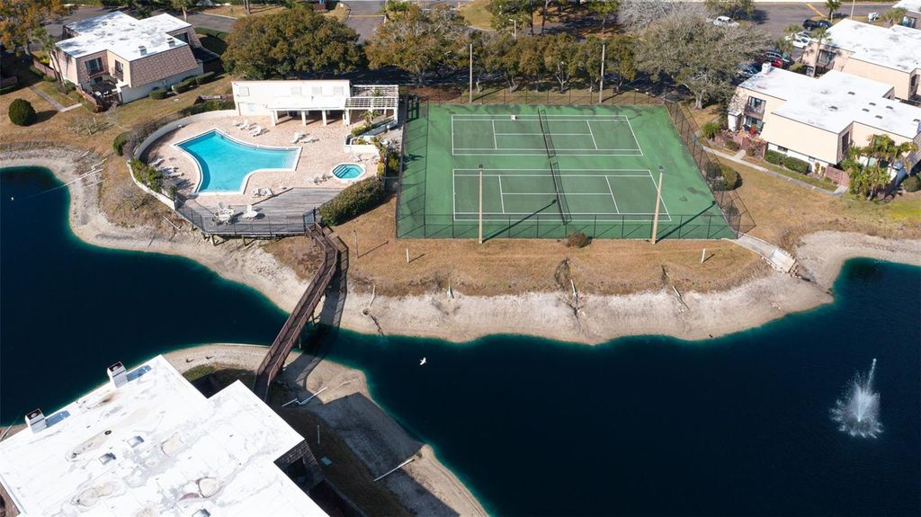 Image 33 of property listing at 15338 E POND WOODS DRIVE 15338, Tampa, FL 33618