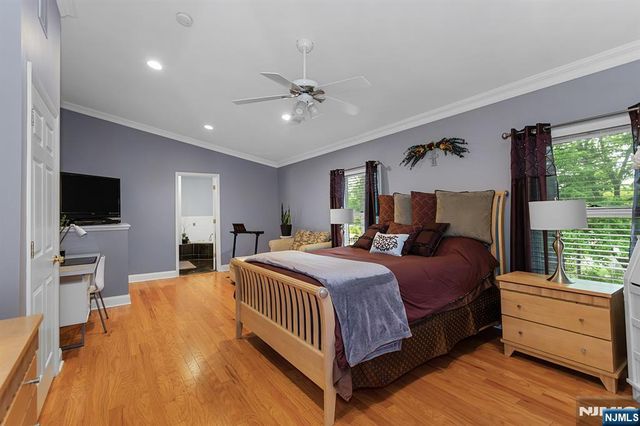16 Barbara Way, Wayne, NJ 07470