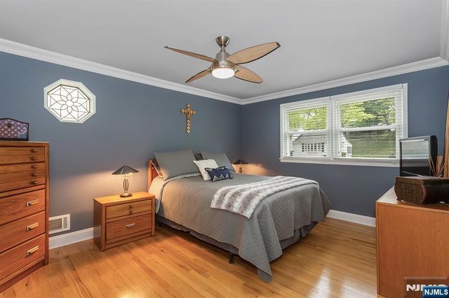 16 Barbara Way, Wayne, NJ 07470