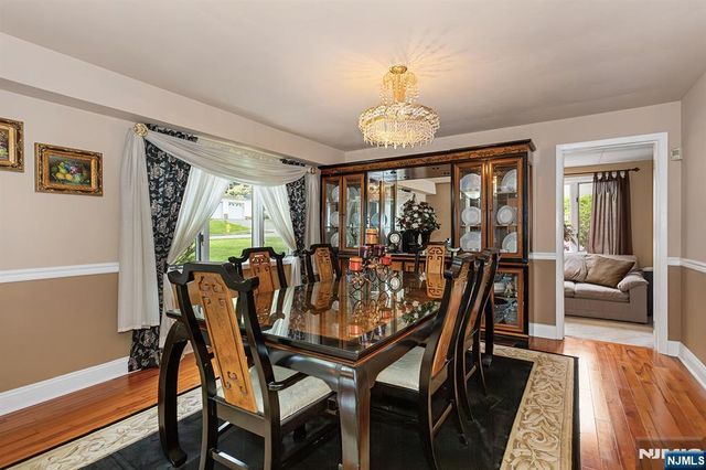 16 Barbara Way, Wayne, NJ 07470