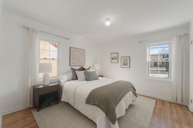 4706 N Hollywood AVENUE, Whitefish Bay, WI 53211