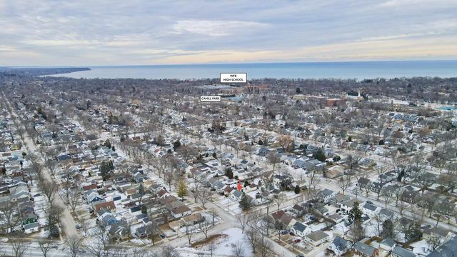 4706 N Hollywood AVENUE, Whitefish Bay, WI 53211