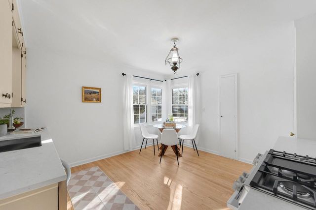 4706 N Hollywood AVENUE, Whitefish Bay, WI 53211