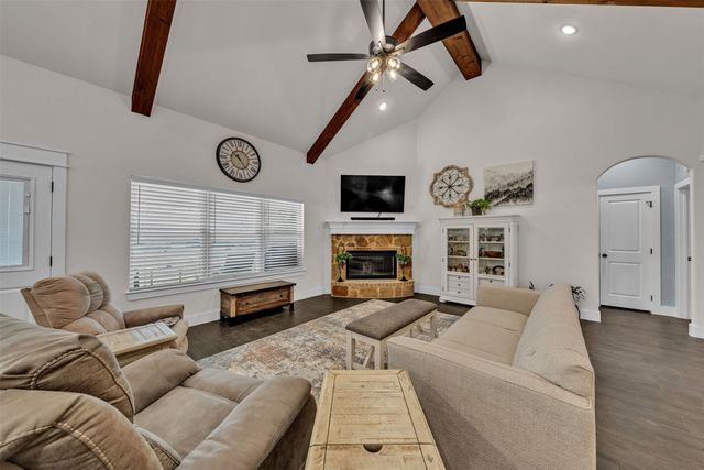 3000 Westfork Way, Springtown, TX 76082