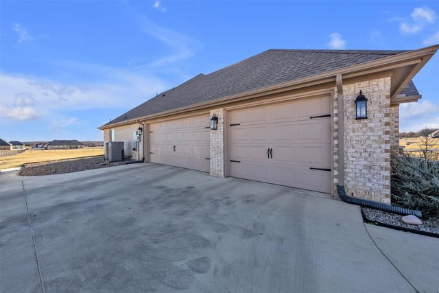 3000 Westfork Way, Springtown, TX 76082