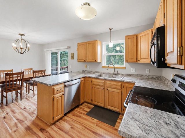 2826 Tucson Trail, Madison, WI 53719