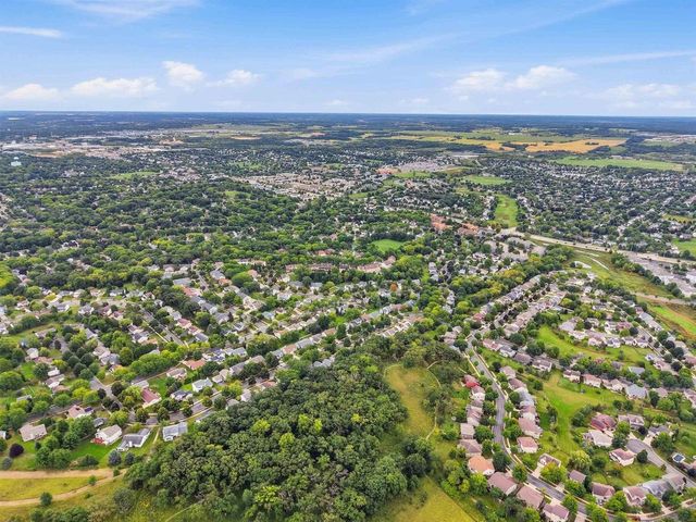 2826 Tucson Trail, Madison, WI 53719