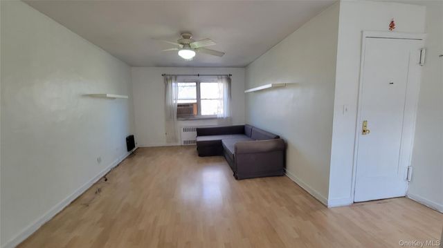 66-10 111 Street 3B, Forest Hills, NY 11375