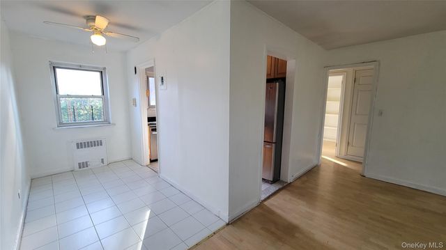 66-10 111 Street 3B, Forest Hills, NY 11375
