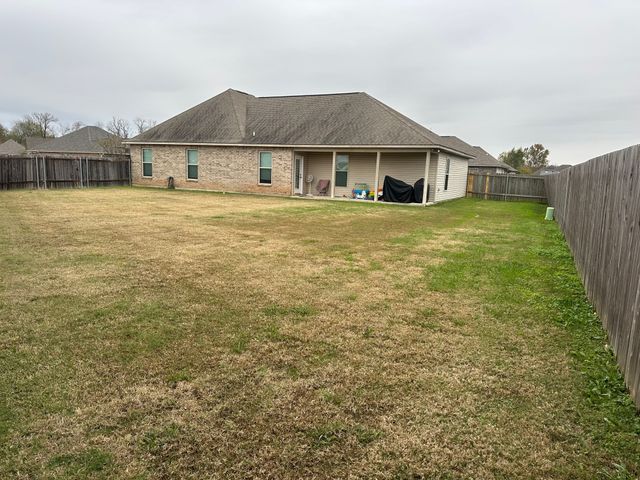3075 Grace Harper Drive, Bossier City, LA 71112