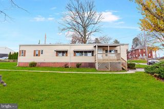 1 N DUKE ST, Dallastown, PA 17313