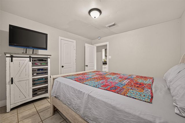 1242 Wardmont Street, Houston, TX 77037
