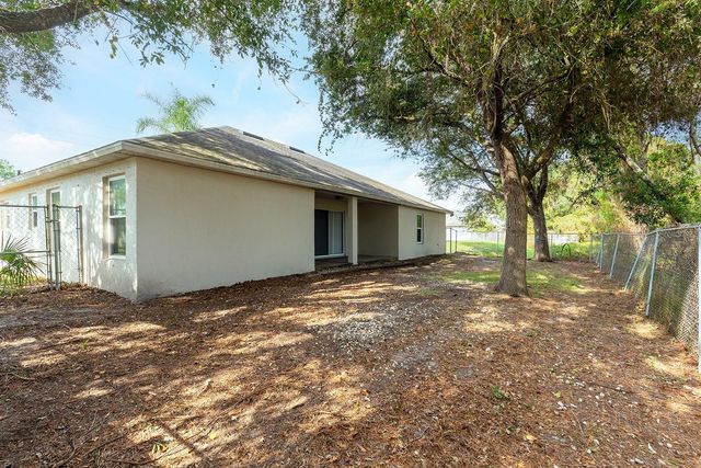 1789 COURTLAND, Deltona, FL 32738