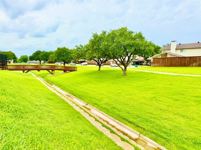2010 Via Sonoma, Carrollton, TX 75006