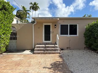 527 SW 9th Ave 527, Miami, FL 33130