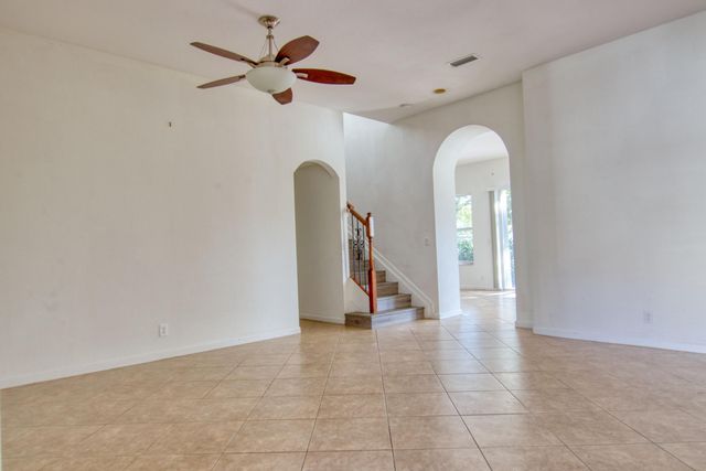 8014 Tangelo Drive, Boynton Beach, FL 33436